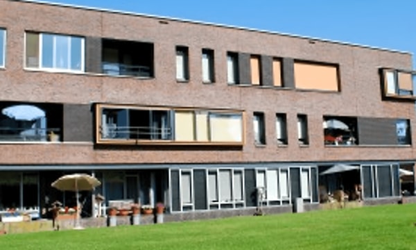 Kamer | 60m² | €932,-