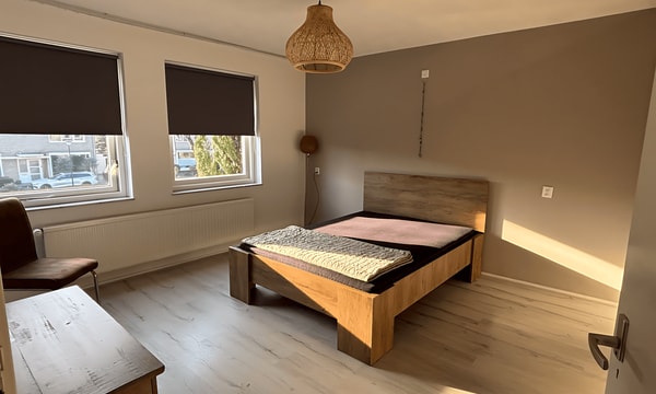 Kamer | 16m² | €890,-