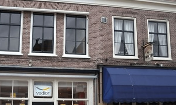 Kamer | 80m² | €1676,-