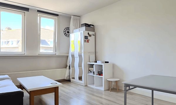 Kamer | 63m² | €1595,-