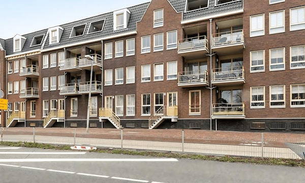 Kamer | 63m² | €1382,-