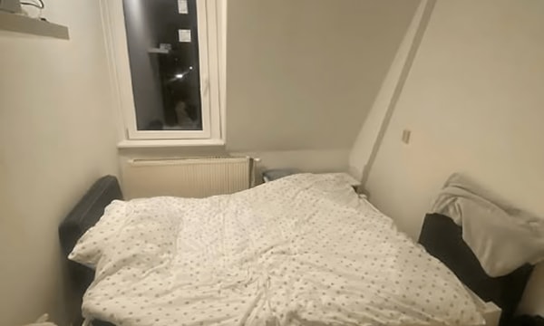 Kamer | m² | €375,-