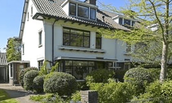 Kamer | 180m² | €5000,-