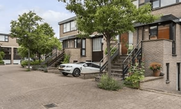 Kamer | 156m² | €3475,-