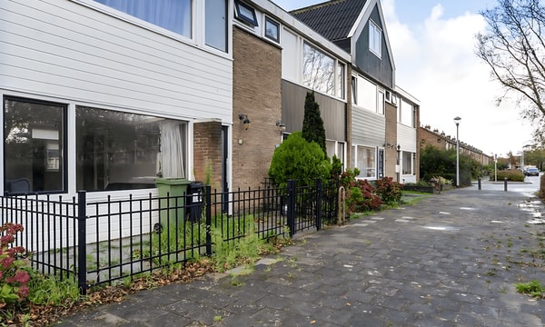 Huis | 90m² | €2100,-