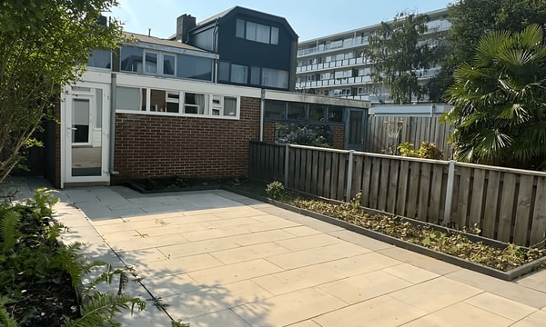Huis | 120m² | €3200,-