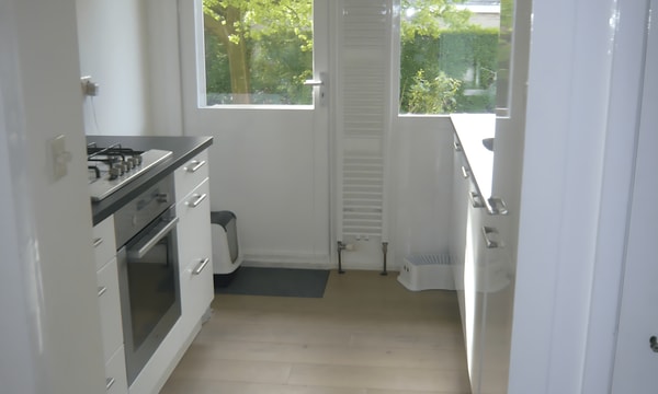 Huis | 80m² | €1950,-
