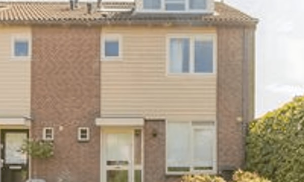 Kamer | 131m² | €2750,-