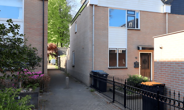 Huis | 150m² | Zwanebloem | €2650,-