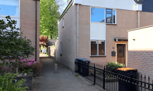 Kamer | 150m² | €2650,-