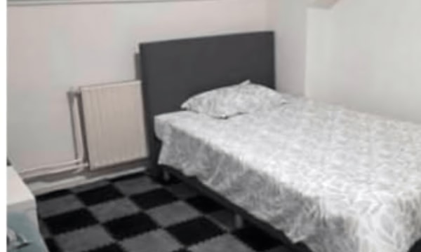 Kamer | m² | €1000,-