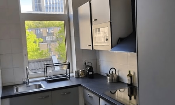 Kamer | m² | €975,-
