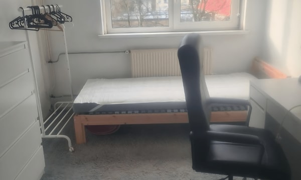 Kamer | 9m² | Michiel Adriaanszoon de Ruyterstraat | €500,-