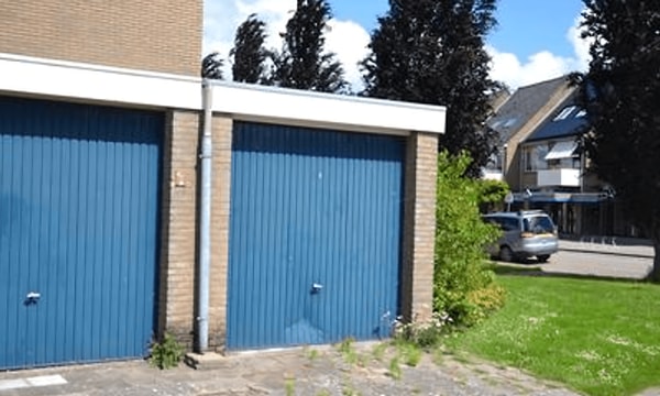 Huis | m² | €295,-