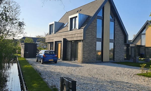 Huis | 90m² | €2300,-