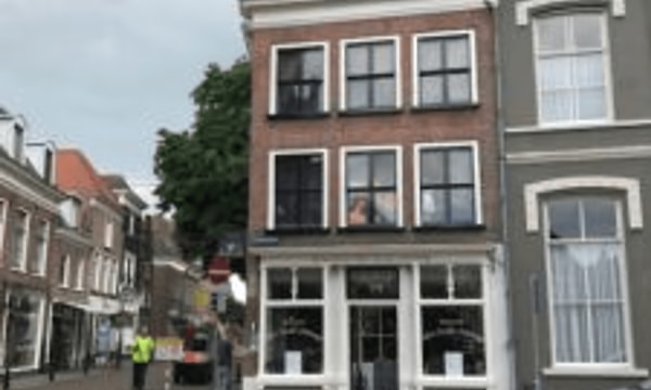 Kamer | 25m² | €8888,-