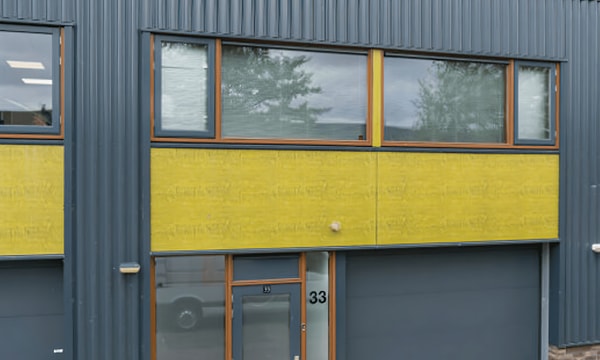 Bedrijfsruimte | 130m² | €1150,-