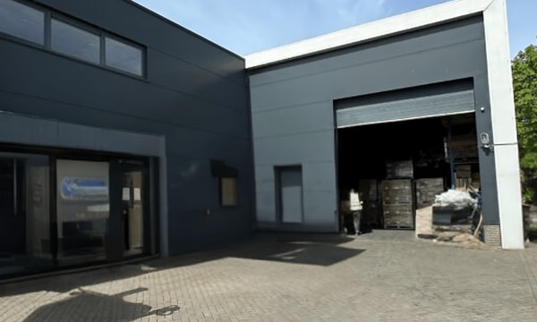 Bedrijfsruimte | 458m² | €3500,-