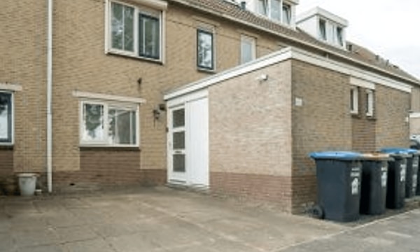 Huis | m² | €8888,-