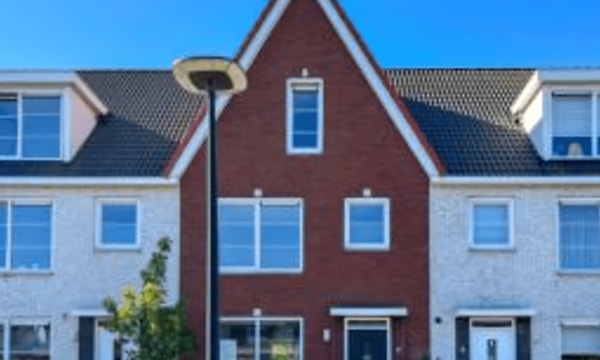 Huis | 167m² | €2450,-