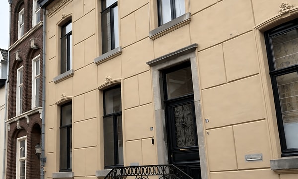 Huis | 151m² | €1949,-