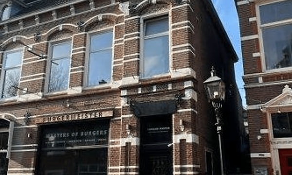 Kamer | 110m² | €1975,-