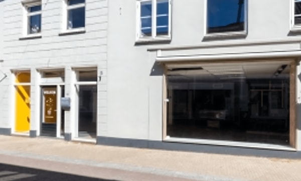 Huis | m² | €2500,-