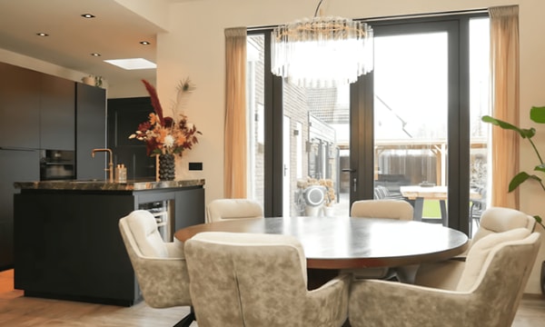 Huis | 135m² | €2450,-