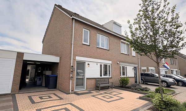 Huis | 128m² | €2350,-