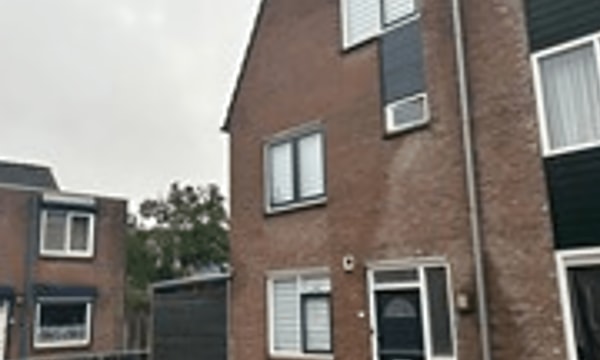 Kamer | 109m² | €2800,-