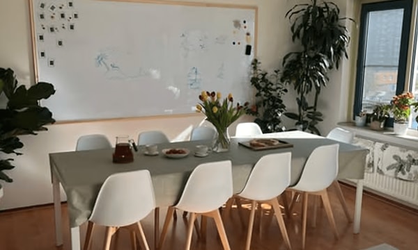Kamer | m² | €975,-