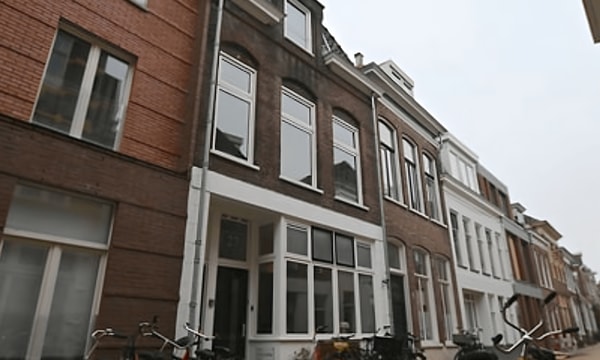 Kamer | 18m² | €608,-