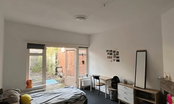Kamer | m² | €650,-
