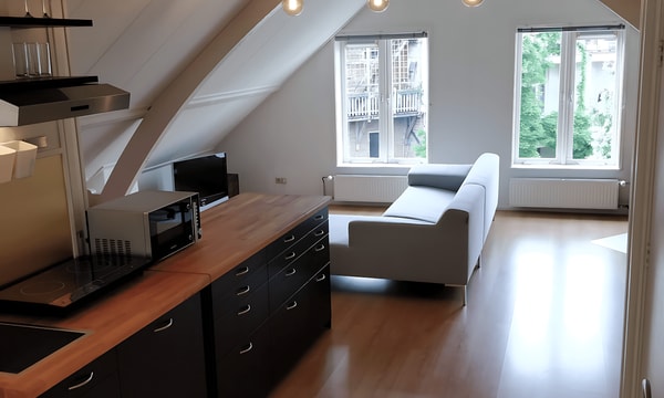 Huis | 72m² | €2000,-