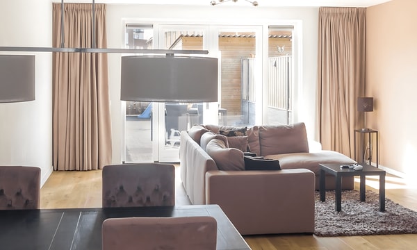 Huis | 99m² | €1899,-