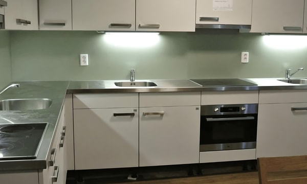 Kamer | 14m² | €325,-