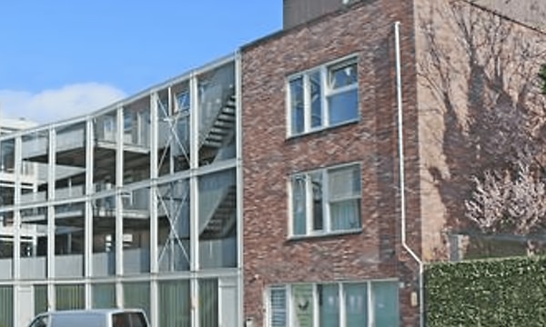 Huis | m² | €1125,-