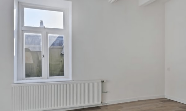 Kamer | m² | €715,-