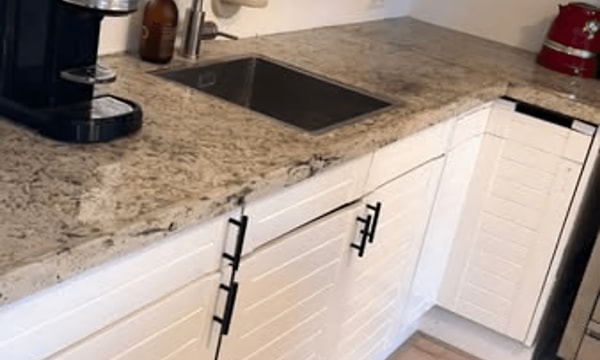 Kamer | m² | €840,-
