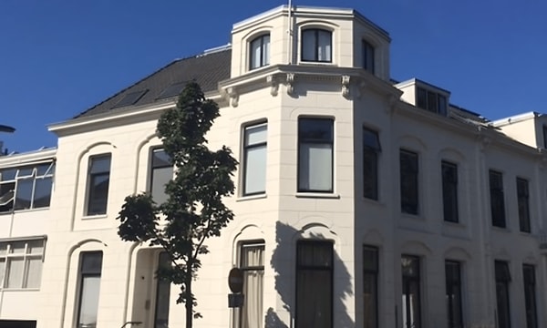 Kamer | m² | €670,-