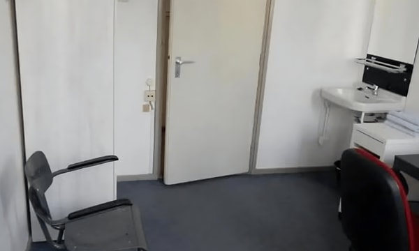 Kamer | m² | €380,-