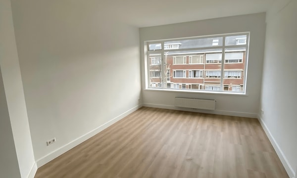Kamer | 131m² | €2500,-