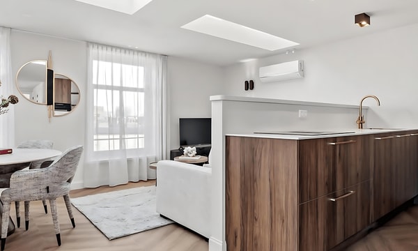 Kamer | 131m² | €2500,-