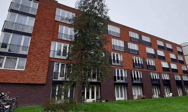 Kamer | 131m² | €1238,-