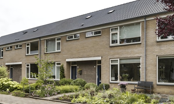 Kamer | 131m² | €1230,-