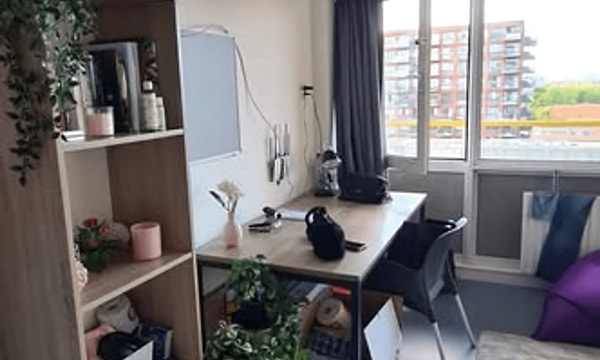 Kamer | 20m² | €601,-