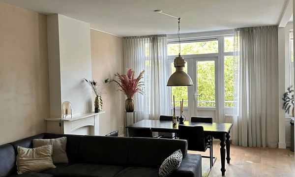 Kamer | 80m² | €2250,-