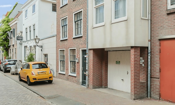 Kamer | 72m² | €2250,-