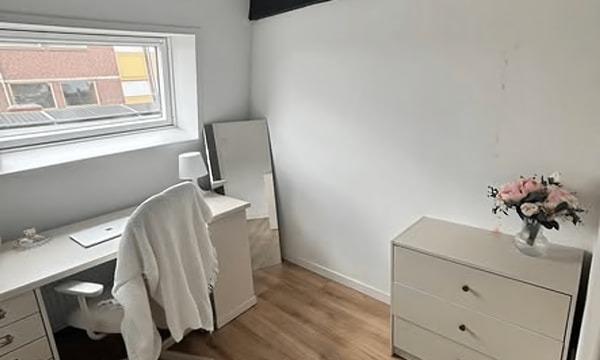 Kamer | m² | €700,-