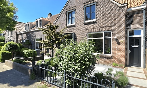 Huis | 83m² | €2300,-